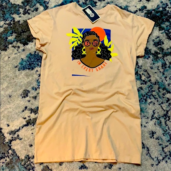 Women’s Size Large Dress/Night Shirt Black History